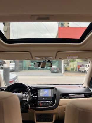 MITSUBISHI-OUTLANDER-2016