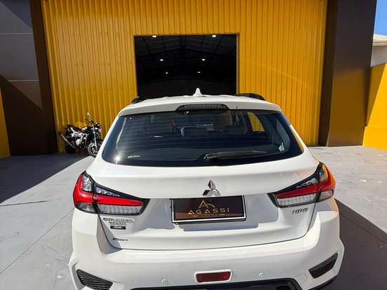 MITSUBISHI-OUTLANDER SPORT-2.0 MIVEC FLEX HPE AWD AUTOMÁTICO MITSUBISHI-OUTLANDER SPORT-2020