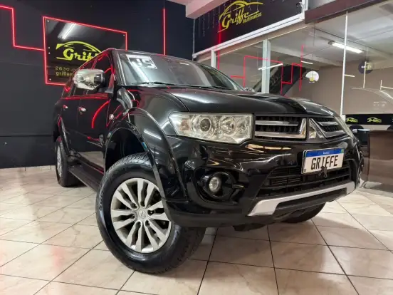 MITSUBISHI-PAJERO DAKAR-3.2 HPE 4X4 7 LUGARES 16V TURBO INTERCOOLER DIESEL 4P AUTOMÁTICO MITSUBISHI-PAJERO DAKAR-2014