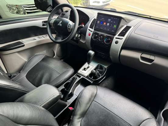 MITSUBISHI-PAJERO DAKAR-2012
