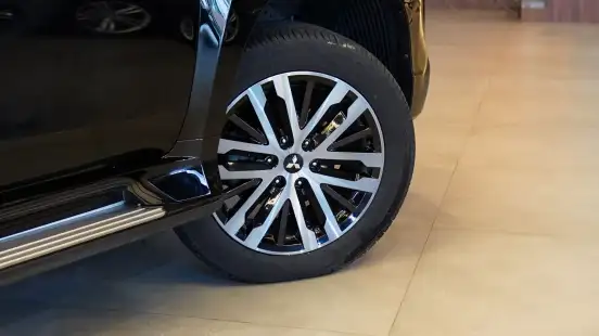 MITSUBISHI-PAJERO SPORT-2024