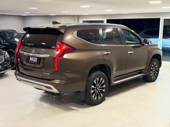 MITSUBISHI-PAJERO SPORT-2.4 16V MIVEC TURBO DIESEL HPE-S AWD AUTOMÁTICO MITSUBISHI-PAJERO SPORT-2021