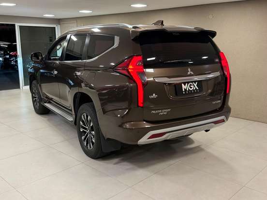 MITSUBISHI-PAJERO SPORT-2.4 16V MIVEC TURBO DIESEL HPE-S AWD AUTOMÁTICO MITSUBISHI-PAJERO SPORT-2021