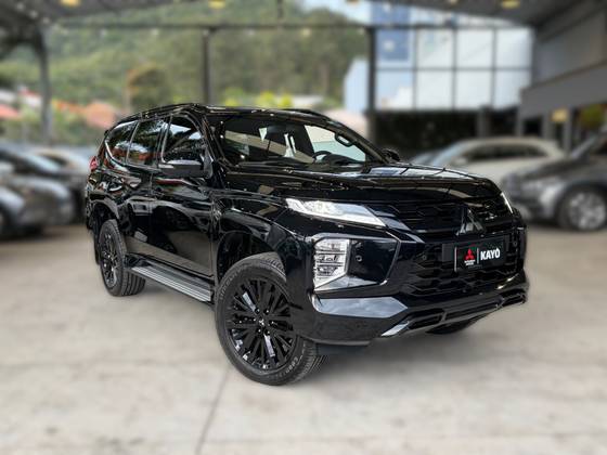 MITSUBISHI PAJERO SPORT 2.4 16V MIVEC TURBO DIESEL LEGEND BLACK AWD AUTOMÁTICO