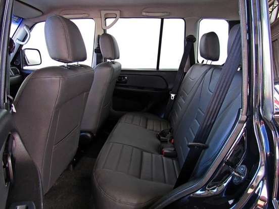 MITSUBISHI-PAJERO TR4-2012