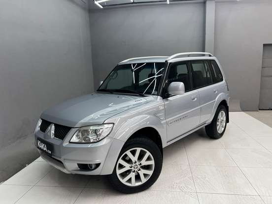 MITSUBISHI-PAJERO TR4-2011