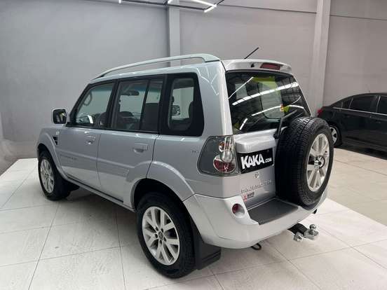 MITSUBISHI-PAJERO TR4-2.0 4X4 16V 140CV FLEX 4P AUTOMÁTICO MITSUBISHI-PAJERO TR4-2011