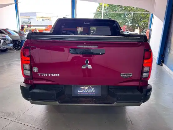 MITSUBISHI-TRITON-2.4 BITURBO DIESEL CD KATANA 4X4 AUTOMÁTICO MITSUBISHI-TRITON-2025