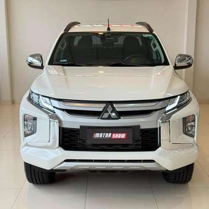 MITSUBISHI-TRITON-2024