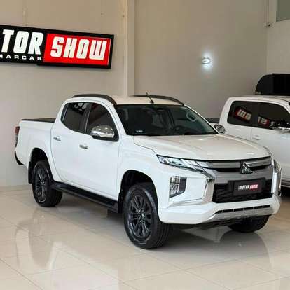 MITSUBISHI-TRITON-2.4 BITURBO DIESEL CD HPE 4X4 AUTOMÁTICO MITSUBISHI-TRITON-2024