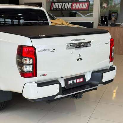 MITSUBISHI-TRITON-2024