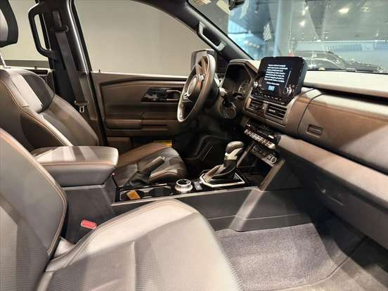 MITSUBISHI-TRITON-2025