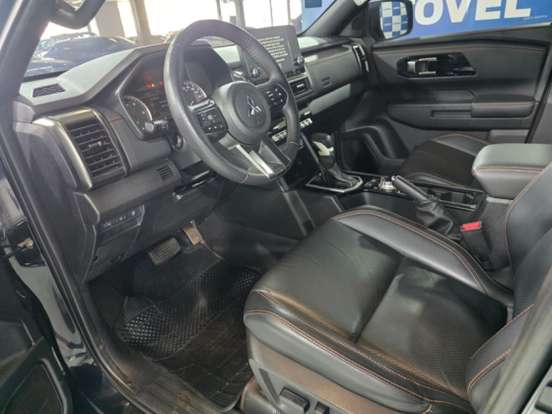 MITSUBISHI-TRITON-2.4 BITURBO DIESEL CD KATANA 4X4 AUTOMÁTICO MITSUBISHI-TRITON-2025
