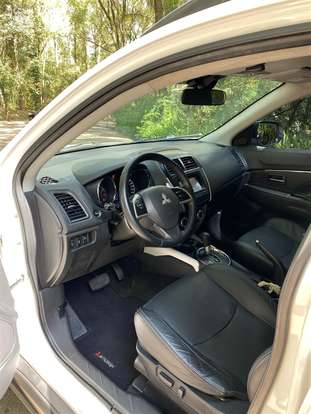 MITSUBISHI-ASX-2012