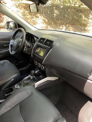 MITSUBISHI-ASX-2012