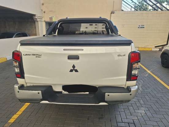MITSUBISHI-L200 TRITON-2.4 16V TURBO DIESEL SPORT GLS CD 4P 4X4 AUTOMÁTICO MITSUBISHI-L200 TRITON-2020