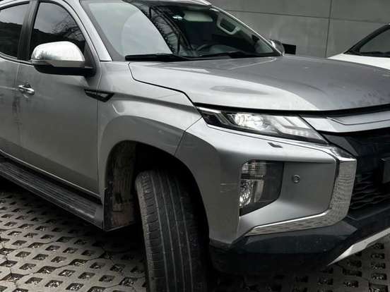 MITSUBISHI-L200 TRITON-2.4 16V TURBO DIESEL SPORT HPE-S CD 4P 4X4 AUTOMÁTICO MITSUBISHI-L200 TRITON-2024