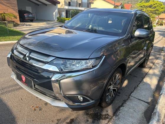 MITSUBISHI OUTLANDER 2.0 COMFORT 16V GASOLINA 4P AUTOMÁTICO