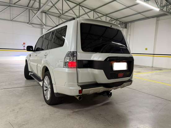 MITSUBISHI-PAJERO-3.2 HPE S 4X4 7 LUGARES 16V TURBO INTERCOOLER DIESEL 4P AUTOMÁTICO MITSUBISHI-PAJERO-2015
