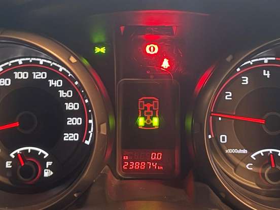 MITSUBISHI-PAJERO-3.2 HPE S 4X4 7 LUGARES 16V TURBO INTERCOOLER DIESEL 4P AUTOMÁTICO MITSUBISHI-PAJERO-2015