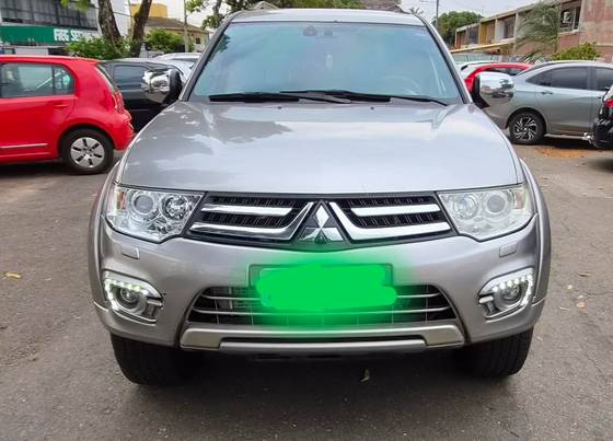 MITSUBISHI PAJERO DAKAR 3.2 HPE 4X4 7 LUGARES 16V TURBO INTERCOOLER DIESEL 4P AUTOMÁTICO