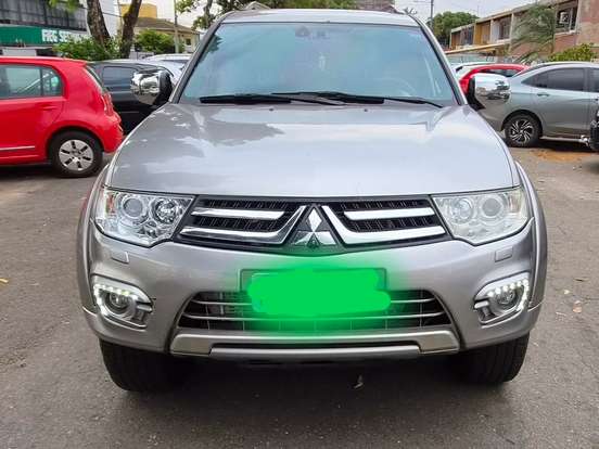 MITSUBISHI-PAJERO DAKAR-3.2 HPE 4X4 7 LUGARES 16V TURBO INTERCOOLER DIESEL 4P AUTOMÁTICO MITSUBISHI-PAJERO DAKAR-2014