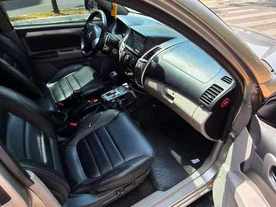MITSUBISHI-PAJERO DAKAR-3.2 HPE 4X4 7 LUGARES 16V TURBO INTERCOOLER DIESEL 4P AUTOMÁTICO MITSUBISHI-PAJERO DAKAR-2014