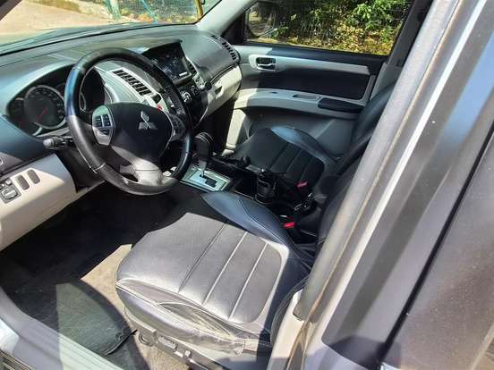 MITSUBISHI-PAJERO DAKAR-3.2 HPE 4X4 7 LUGARES 16V TURBO INTERCOOLER DIESEL 4P AUTOMÁTICO MITSUBISHI-PAJERO DAKAR-2014
