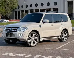 MITSUBISHI PAJERO FULL 3.2 HPE 4X4 16V TURBO INTERCOOLER DIESEL 4P AUTOMÁTICO MITSUBISHI PAJERO FULL 3.2 HPE 4X4 16V TURBO INTERCOOLER DIESEL 4P AUTOMÁTICO