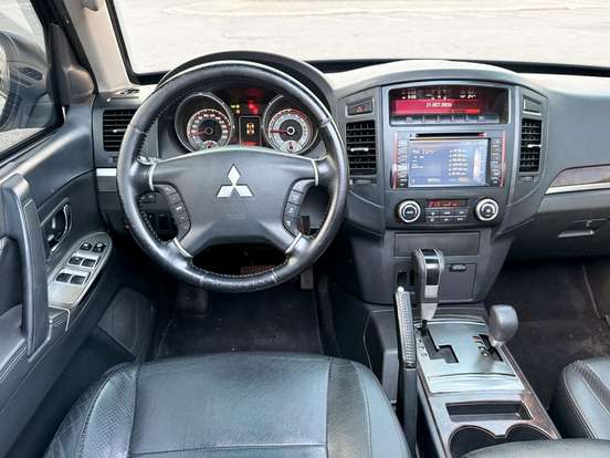 MITSUBISHI-PAJERO FULL-2013