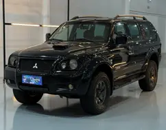 MITSUBISHI PAJERO SPORT 2.5 HPE 4X4 8V TURBO INTERCOOLER DIESEL 4P AUTOMÁTICO MITSUBISHI PAJERO SPORT 2.5 HPE 4X4 8V TURBO INTERCOOLER DIESEL 4P AUTOMÁTICO