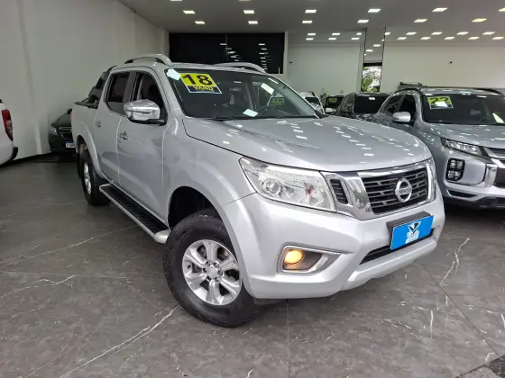 NISSAN FRONTIER 2.3 16V TURBO DIESEL LE CD 4X4 AUTOMÁTICO