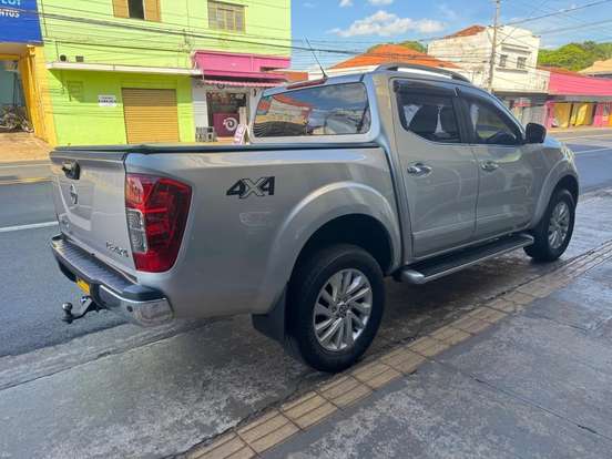 NISSAN-FRONTIER-2019