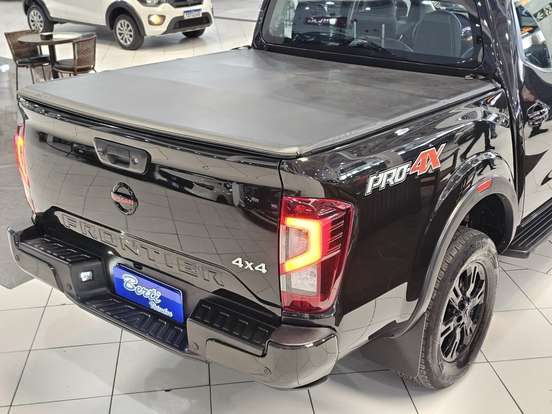 NISSAN-FRONTIER-2022