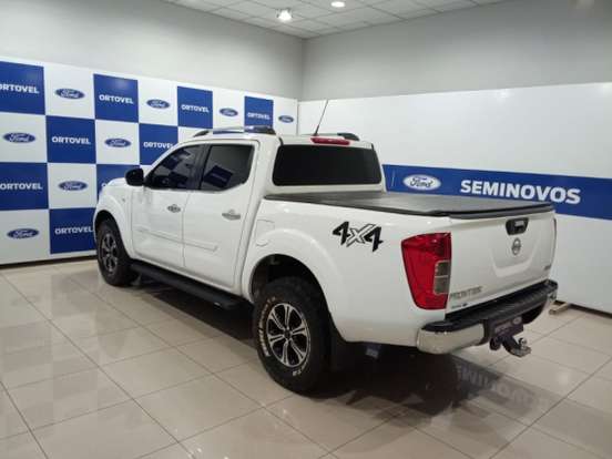 NISSAN-FRONTIER-2.3 16V TURBO DIESEL SE CD 4X4 AUTOMÁTICO NISSAN-FRONTIER-2017