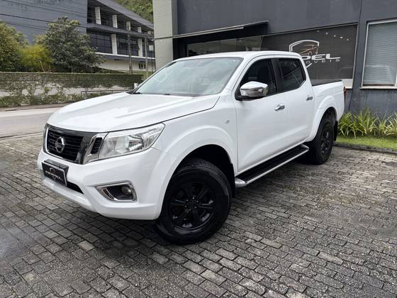 NISSAN FRONTIER 2.3 16V TURBO DIESEL SE CD 4X4 AUTOMÁTICO