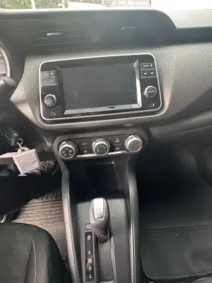 NISSAN-KICKS-2023