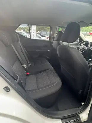 NISSAN-KICKS-2023