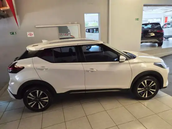 NISSAN-KICKS-2023