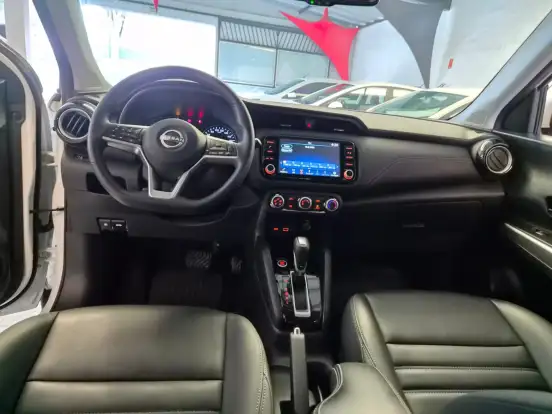 NISSAN-KICKS-2023