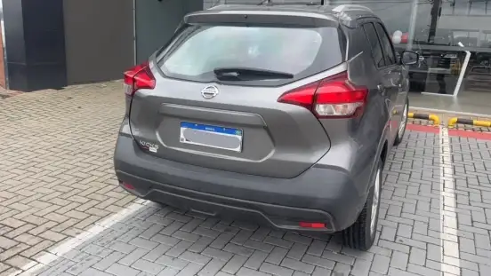 NISSAN-KICKS-2020