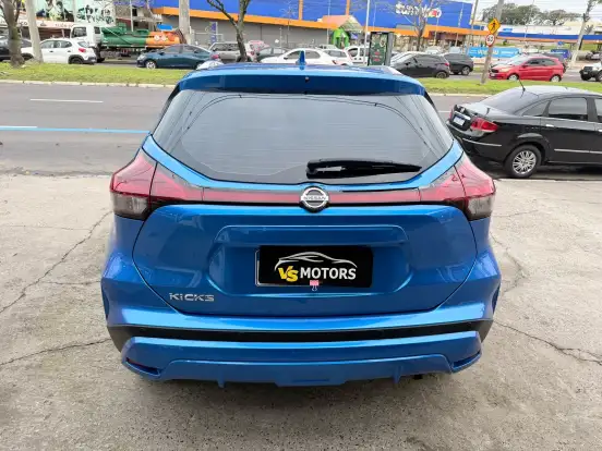 NISSAN-KICKS-2022