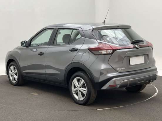 NISSAN-KICKS-2023