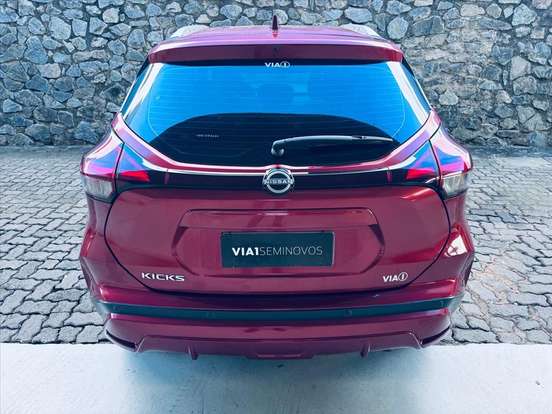 NISSAN-KICKS-2023