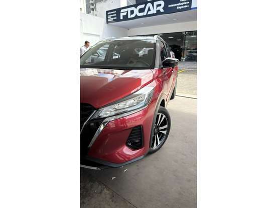 NISSAN-KICKS-2023