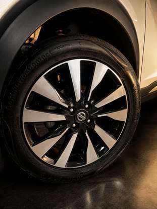 NISSAN-KICKS-2019