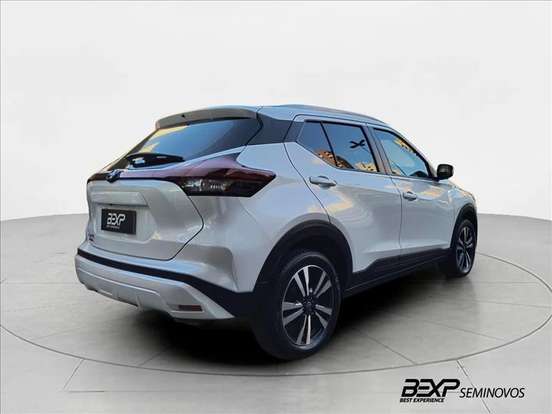 NISSAN-KICKS PLAY-2025