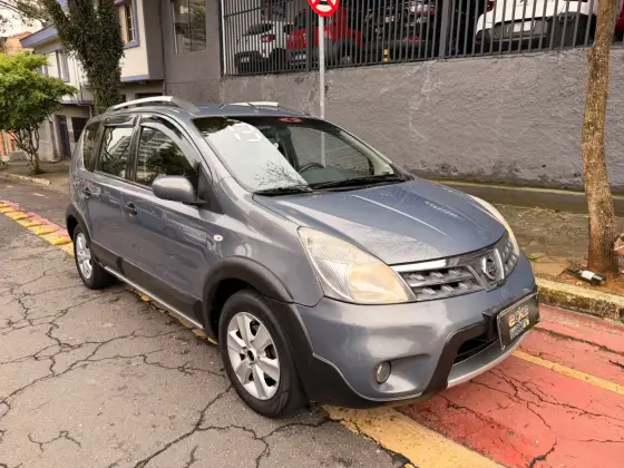 NISSAN LIVINA 1.8 SL X-GEAR 16V FLEX 4P AUTOMÁTICO