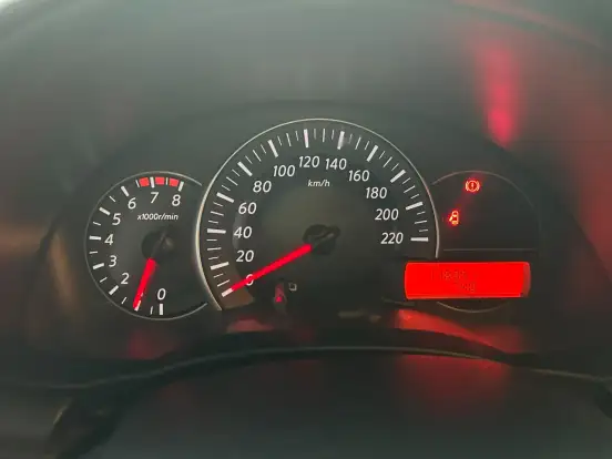 NISSAN-MARCH-2015