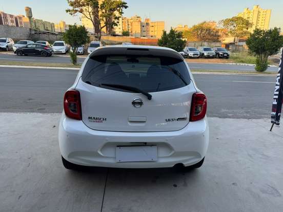 NISSAN-MARCH-1.6 SV 16V FLEX 4P XTRONIC NISSAN-MARCH-2016